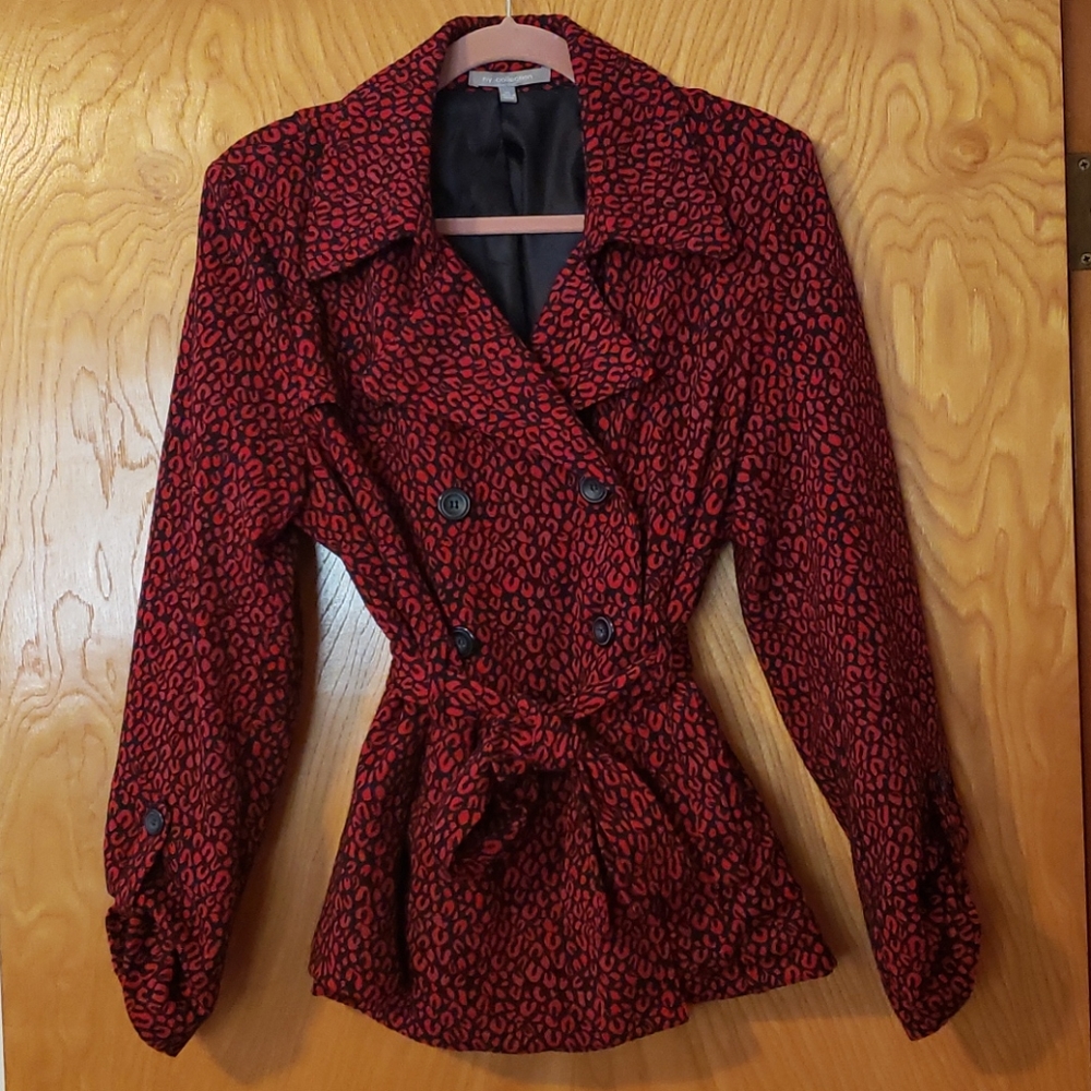 Lined Fashionable Jacket/Coat